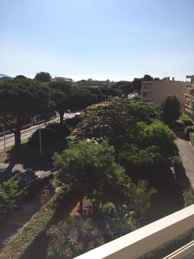 Bormes-Les-Mimosas - Appart 25M2 Avec Balcon - 4P Eksteriør bilde