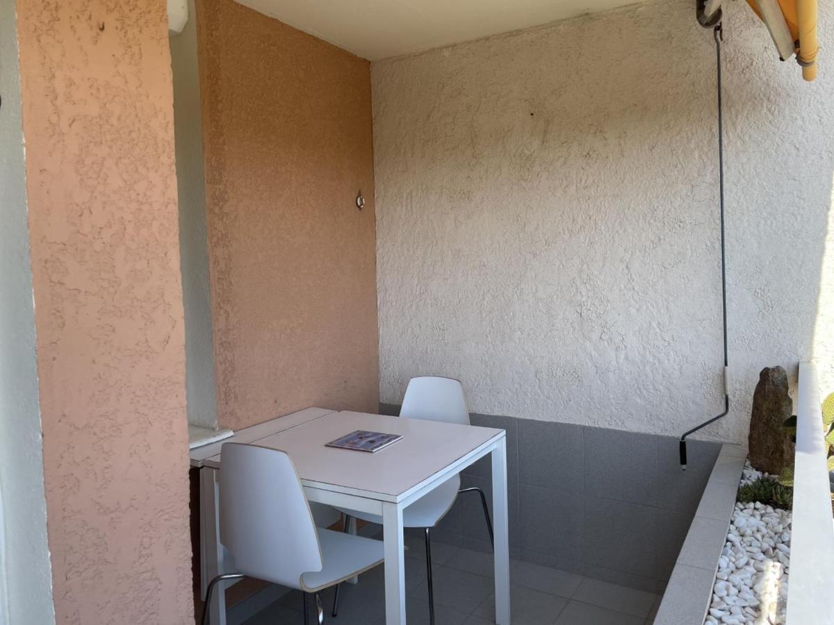 Bormes-Les-Mimosas - Appart 25M2 Avec Balcon - 4P Eksteriør bilde