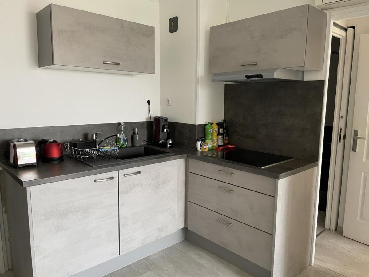 Bormes-Les-Mimosas - Appart 25M2 Avec Balcon - 4P Eksteriør bilde